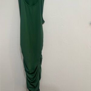 Elegant Green Sleeveless Dress